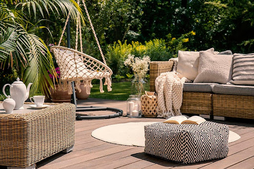 How to Create the Perfect Outdoor Living Space for Your New Home