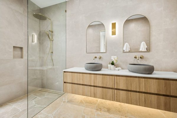 Coastal bathroom styling