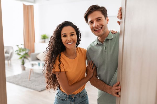 Welcoming couple